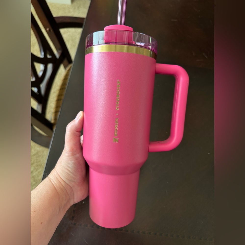 Stanley Starbucks 40 oz quencher